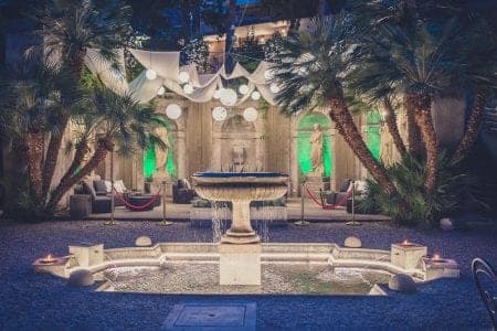 Gatsby Lounge Garden