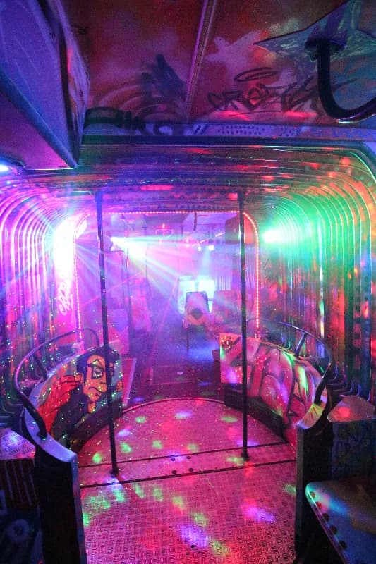 Fashion Bus