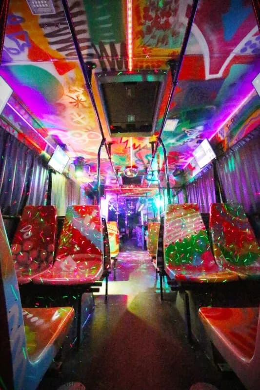 Fashion Bus