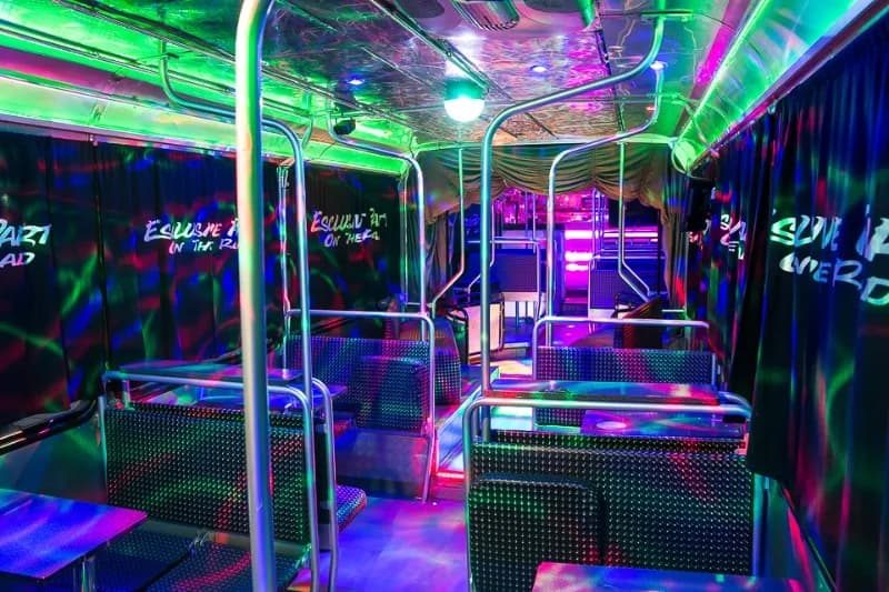 Fashion Bus
