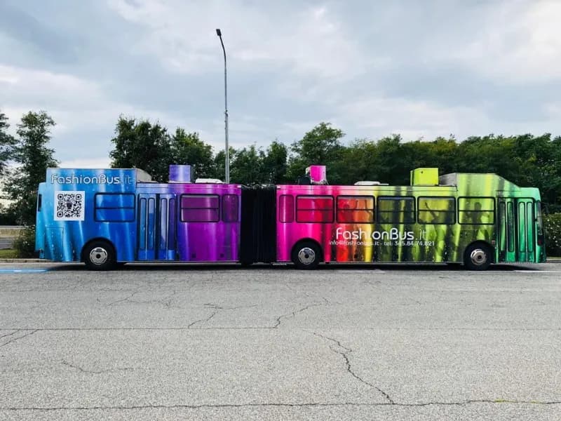 Fashion Bus
