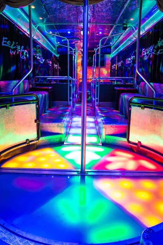 Fashion Bus