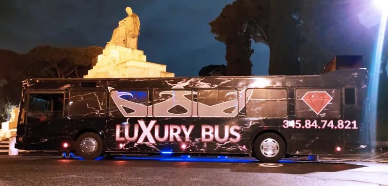 Fashion Bus