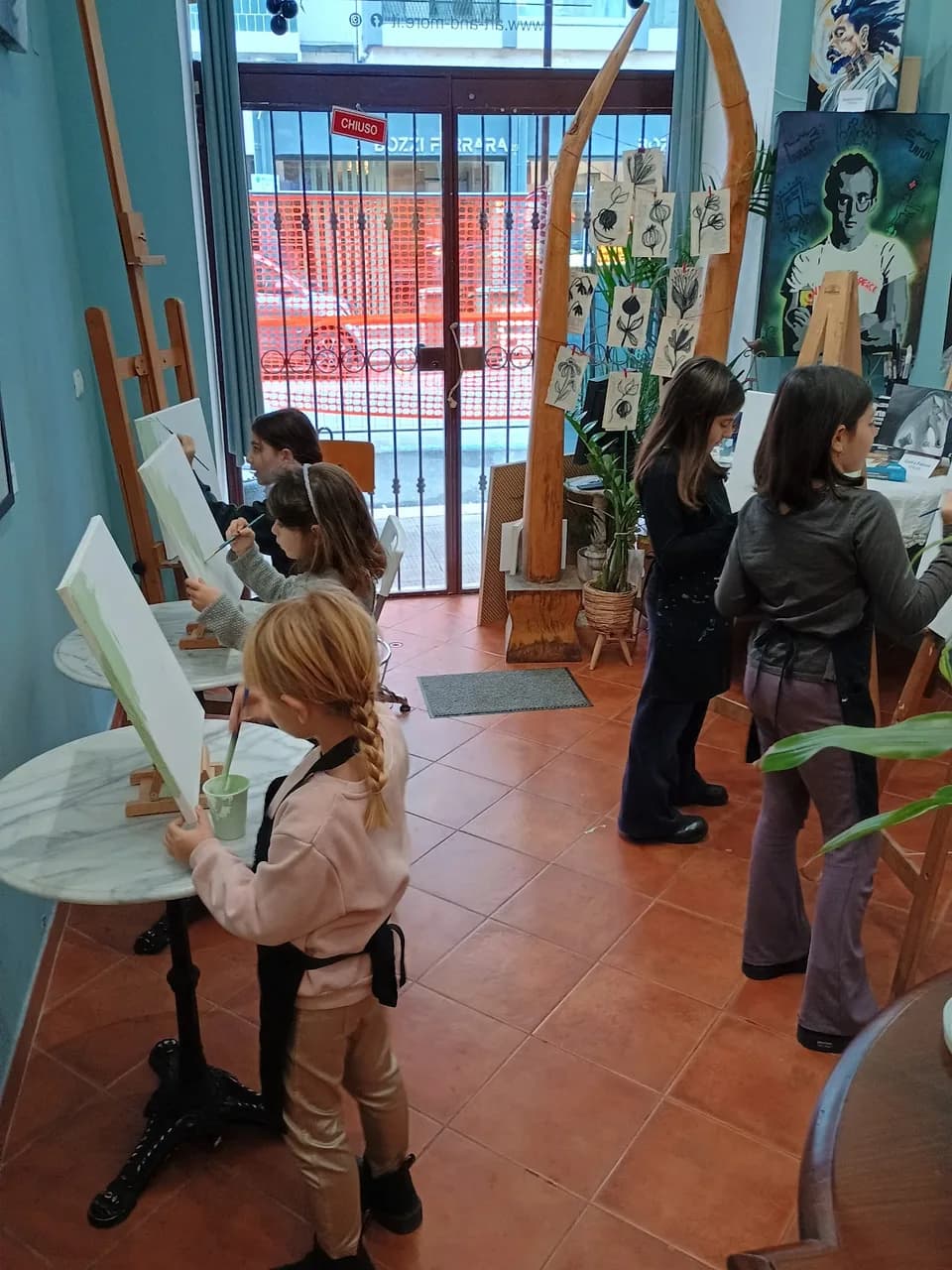 Art And More