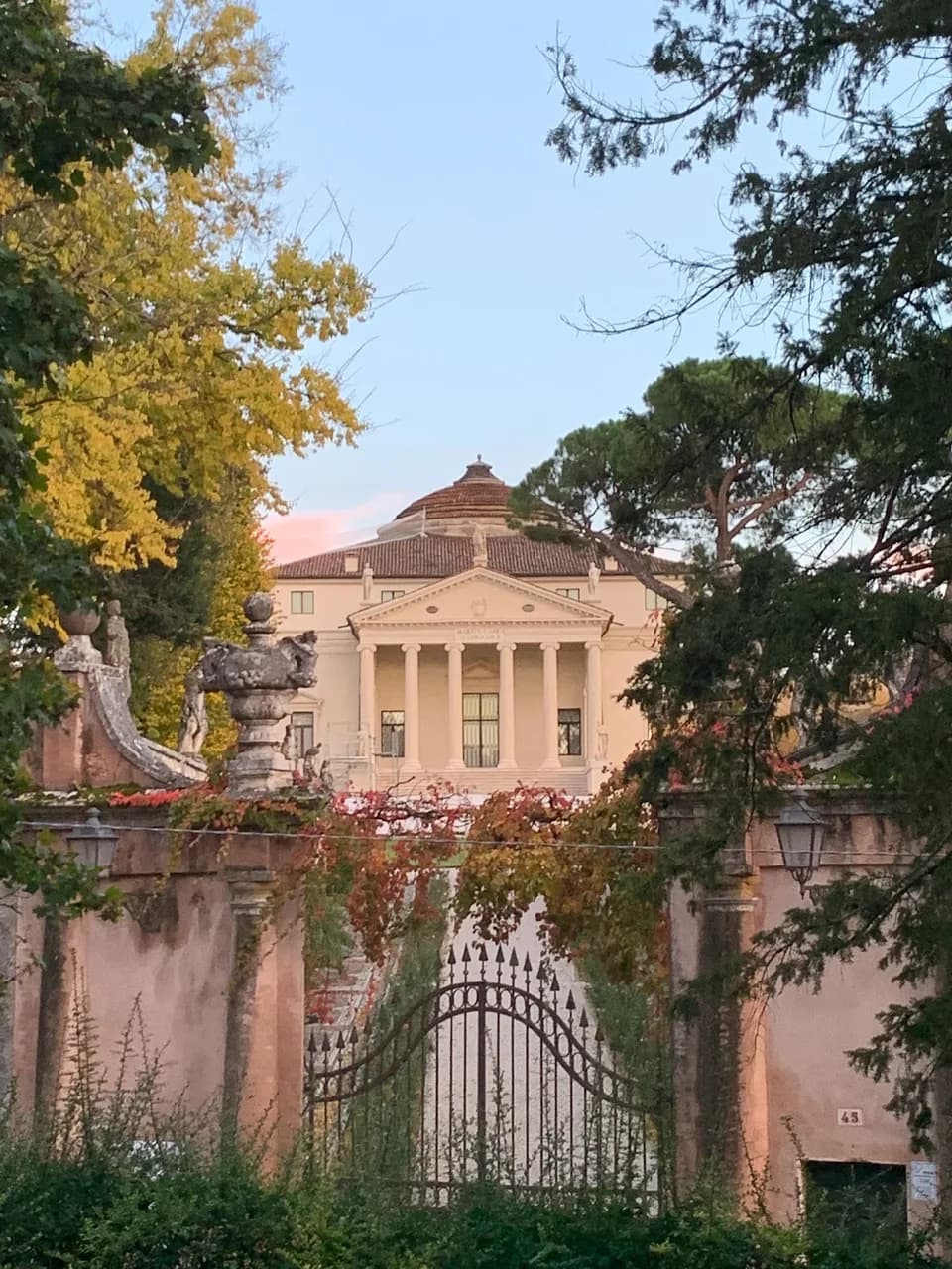 Cappella Della Rotonda