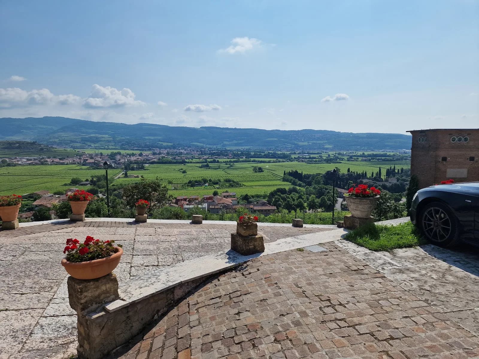 Castrum Wine Relais