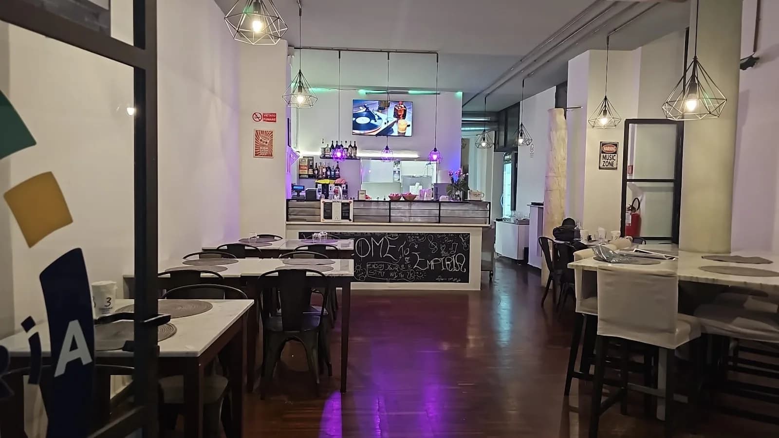 Empiria Teatro Con Cucina