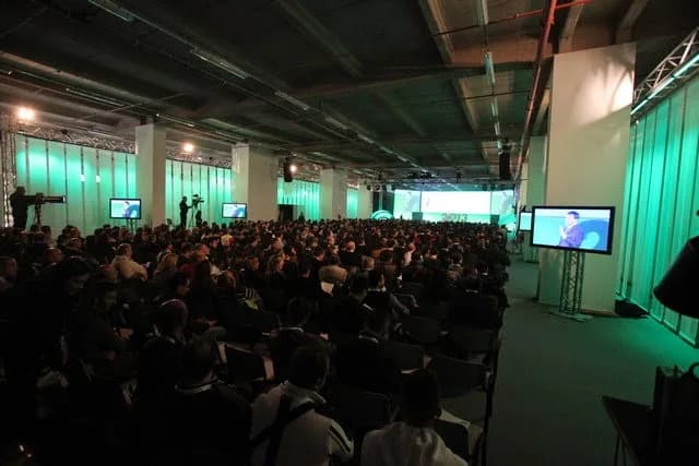 Etnafiere Centro Fieristico E Congressuale Etnapolis