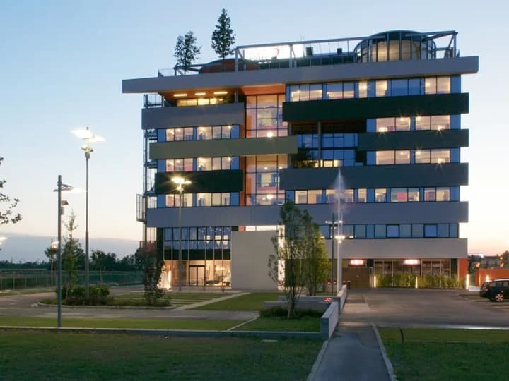 Ipoint Hotel