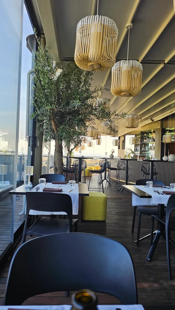 Ipoint Hotel