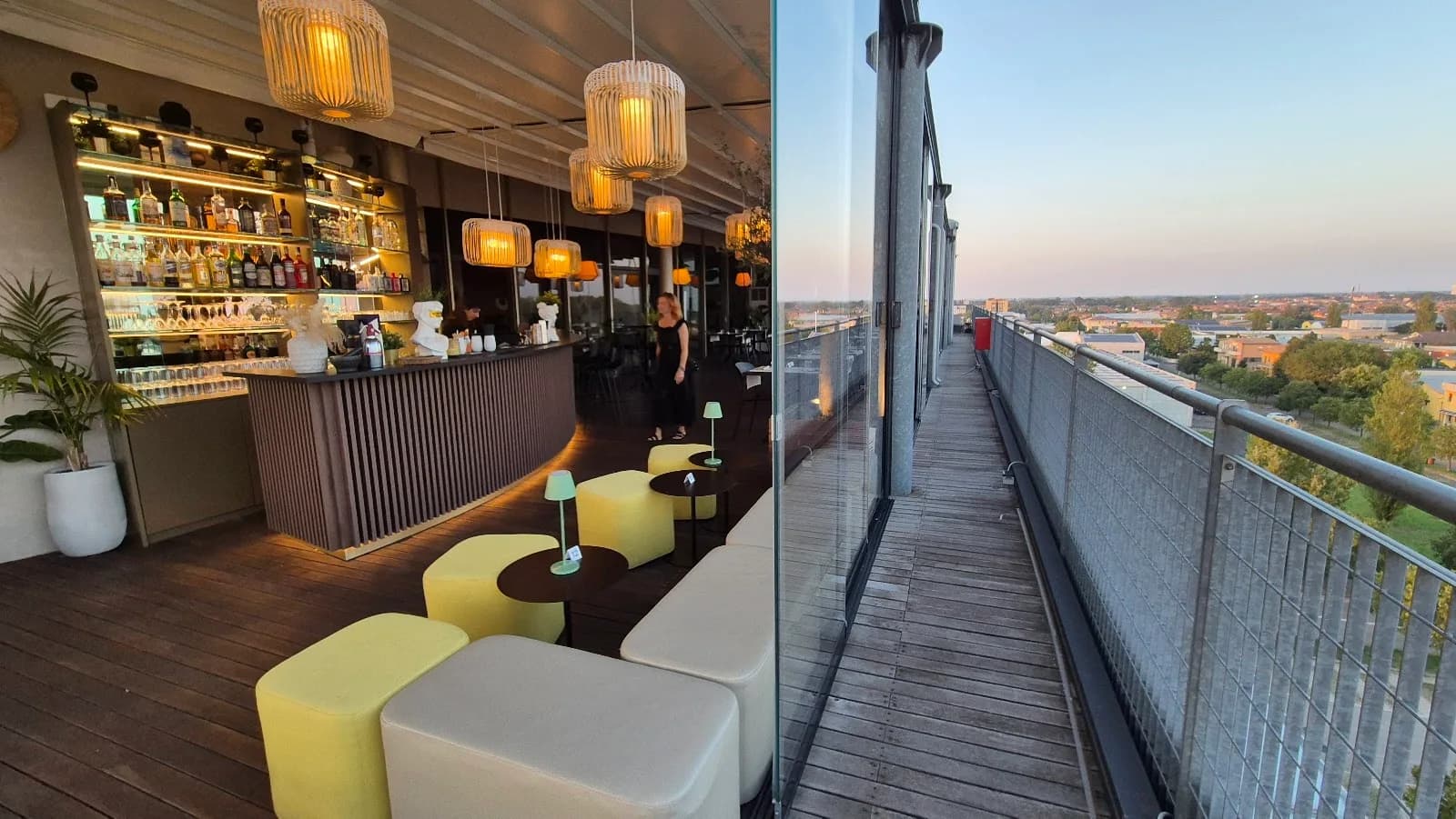 Ipoint Hotel