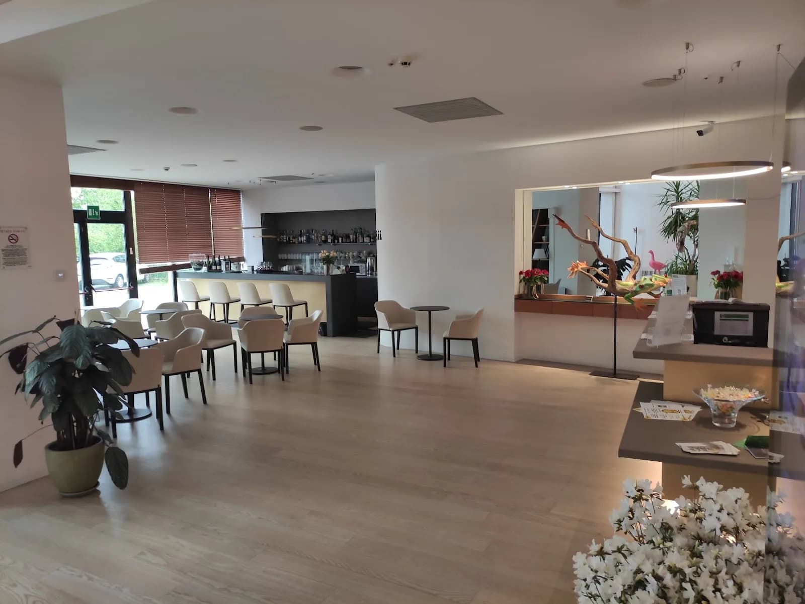Ipoint Hotel