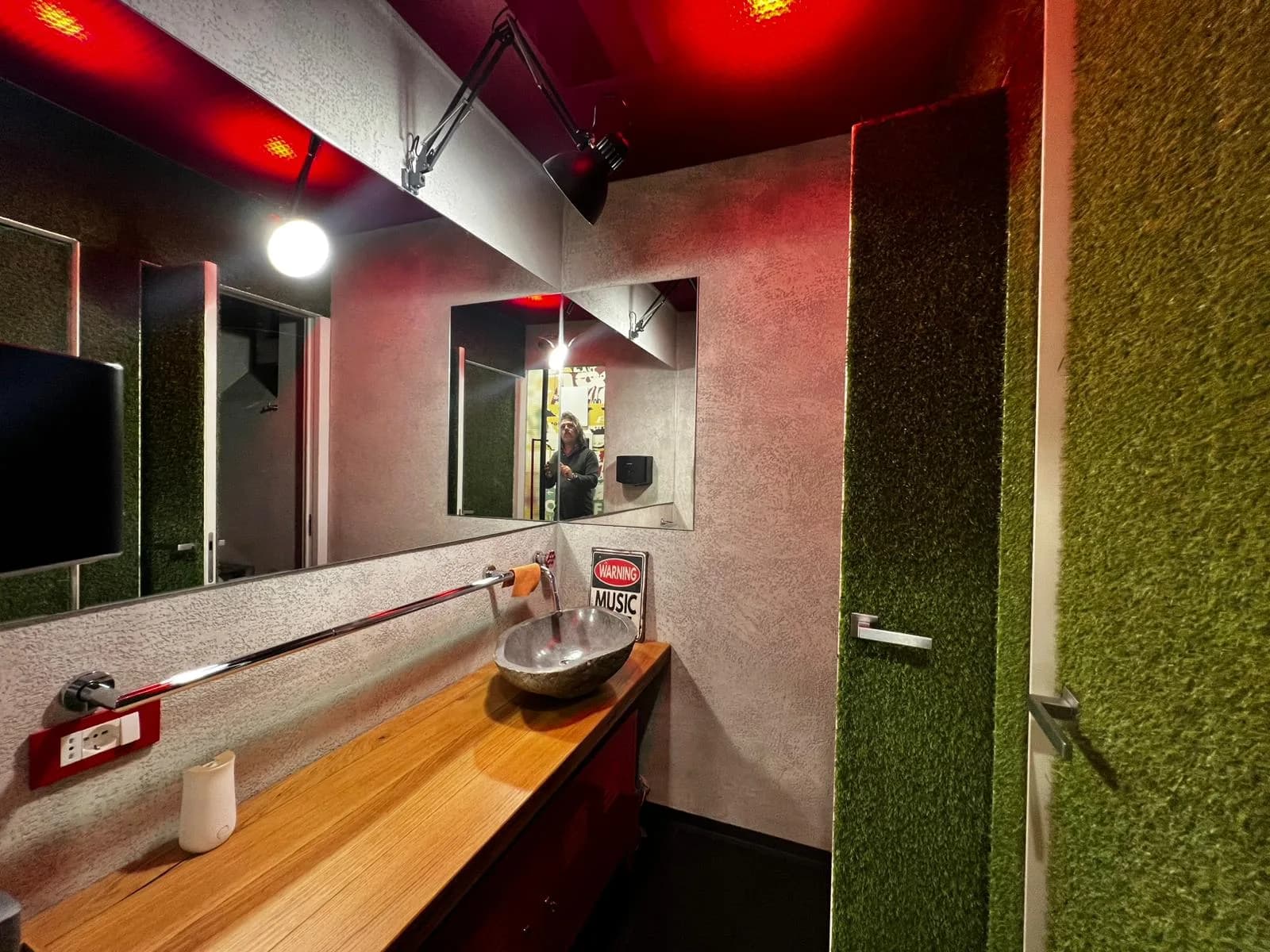 Quartos Lab Training And Business Location