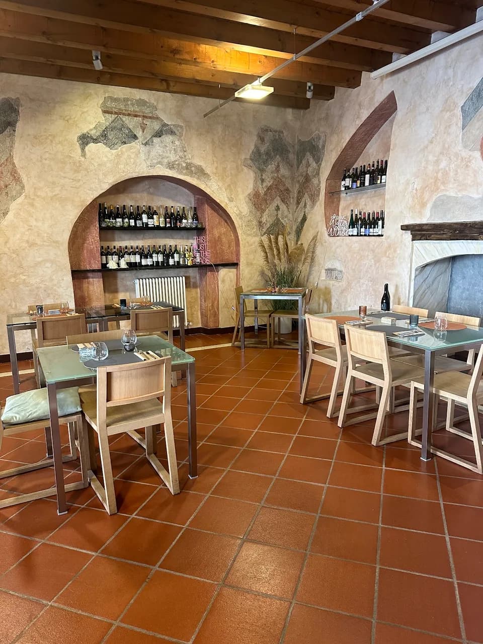 Raggiocorto Wine Restaurant