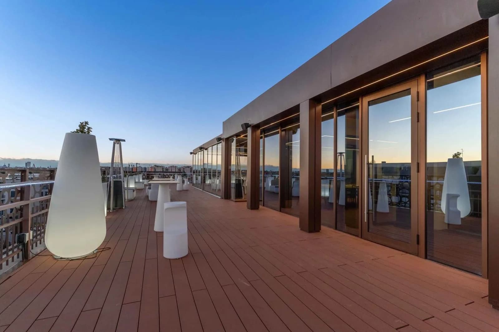 Rooftop Q41