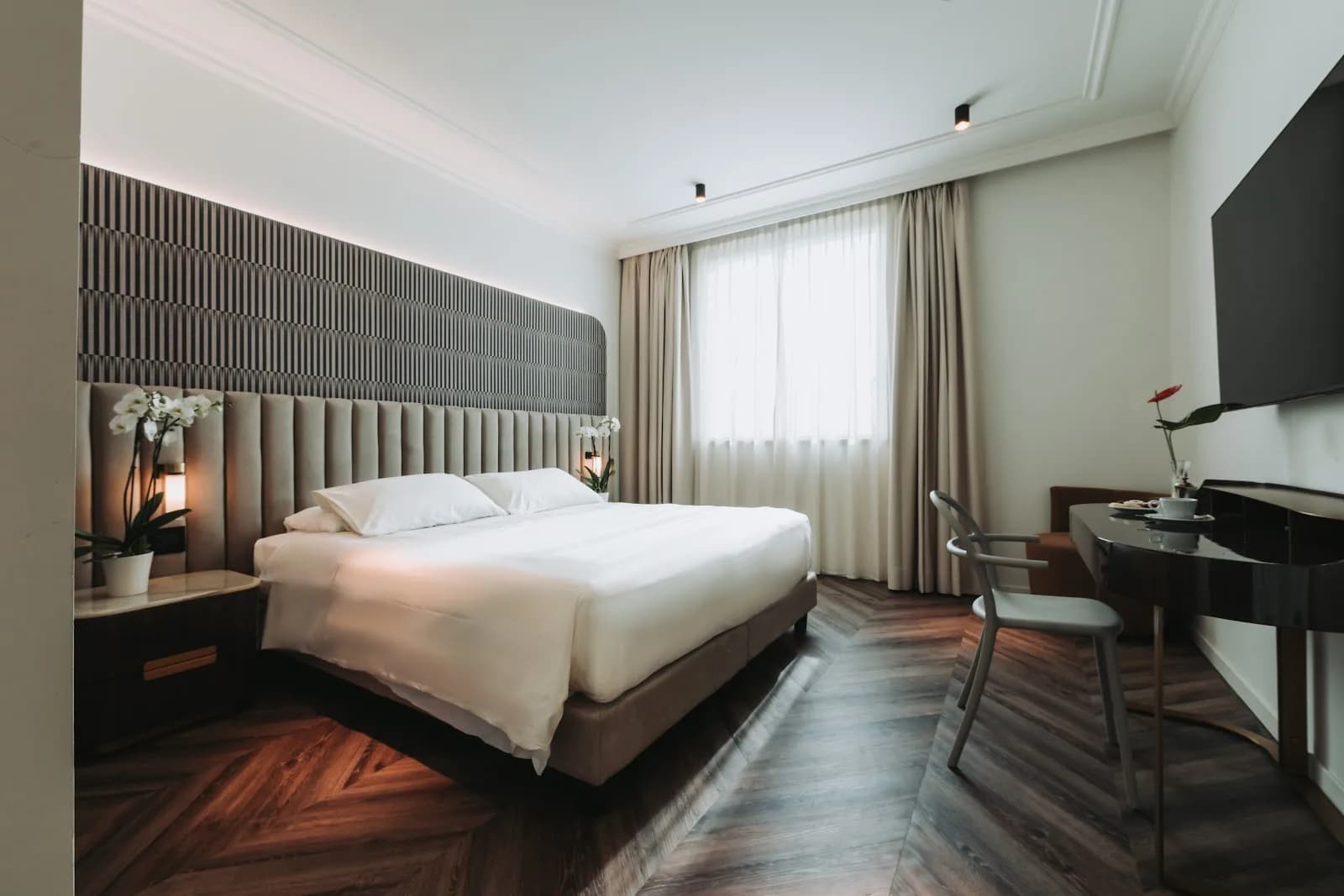 Royal Garden Hotel