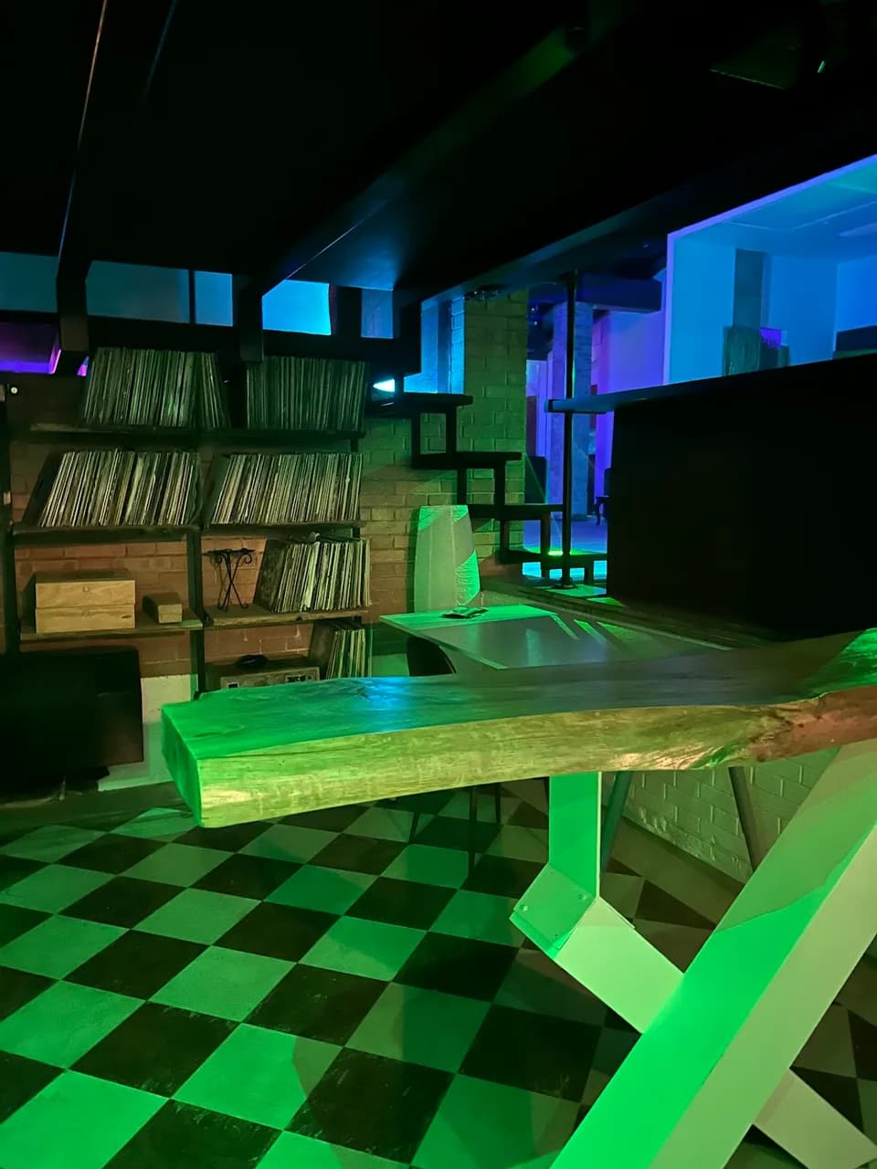 Showroom Labs