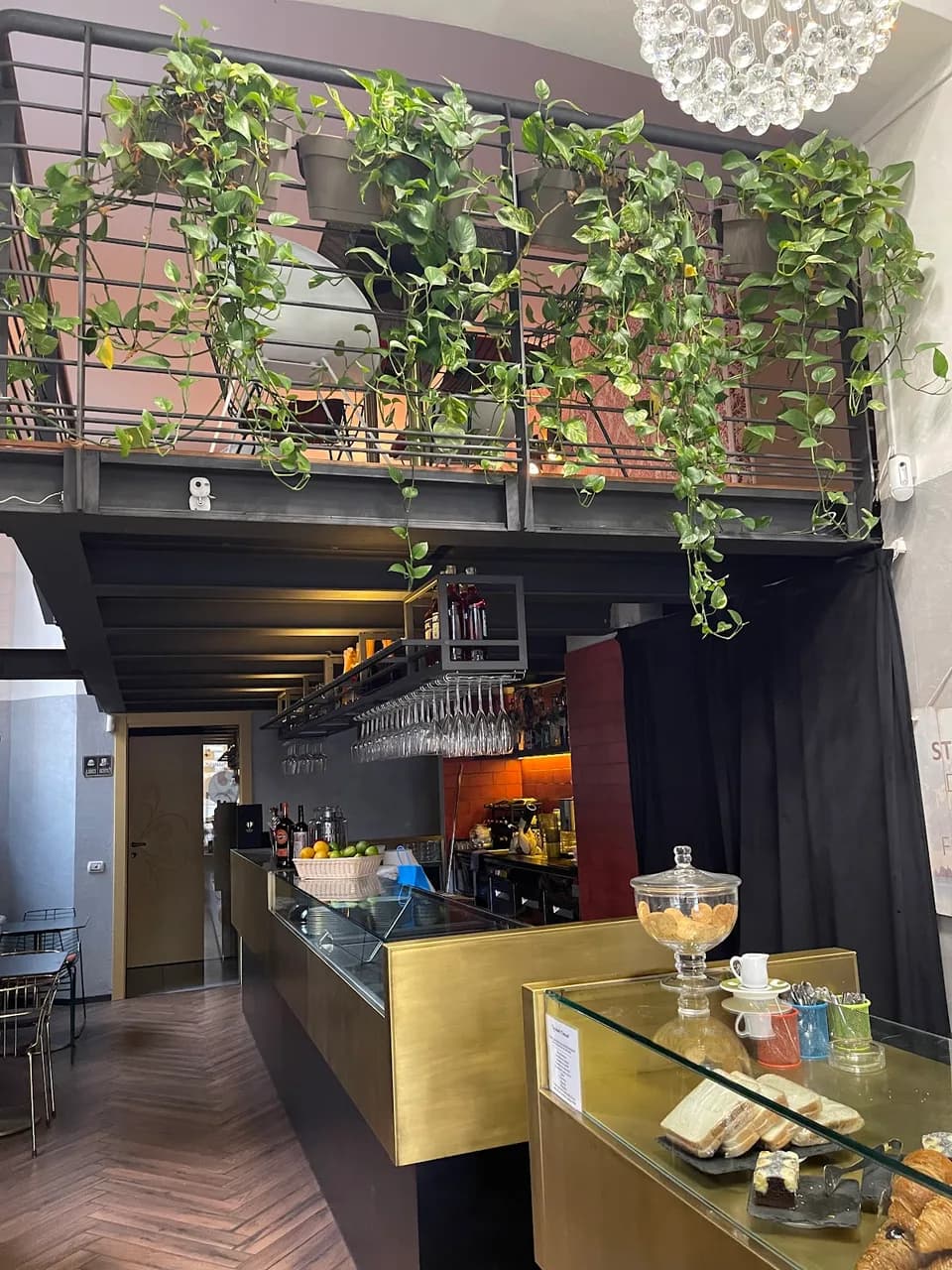 Vinthiages Cafe
