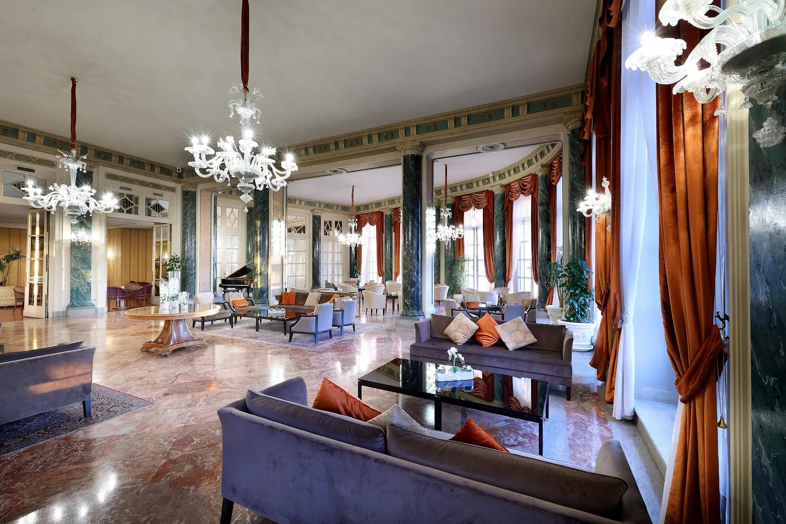 Hotel Excelsior