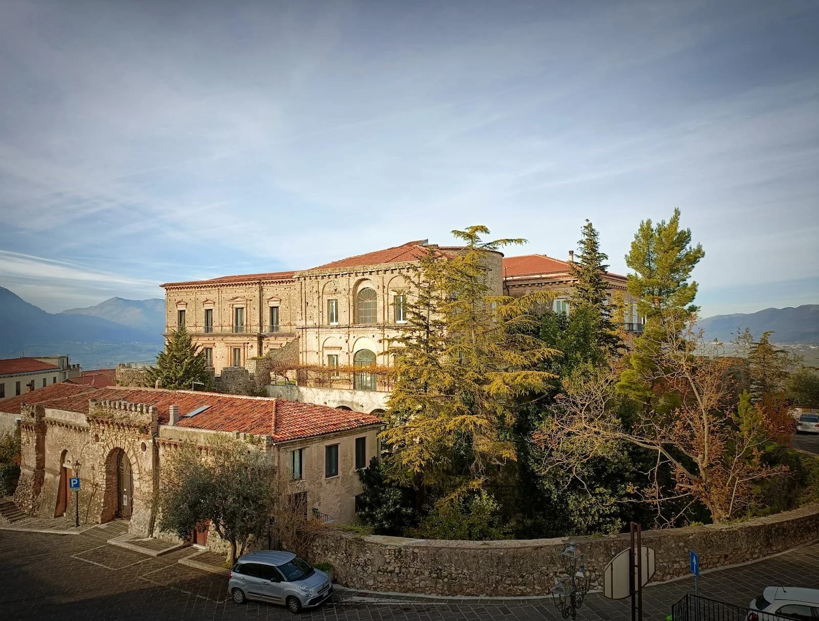 Castello Macchiaroli
