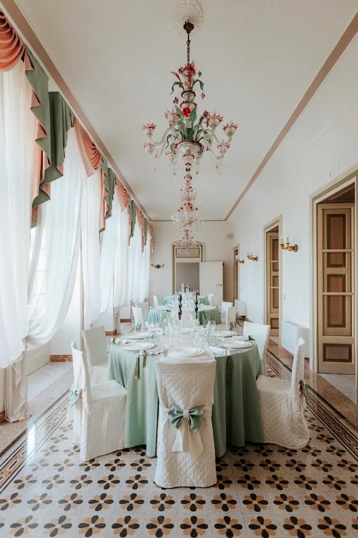 Palazzo Borromeo