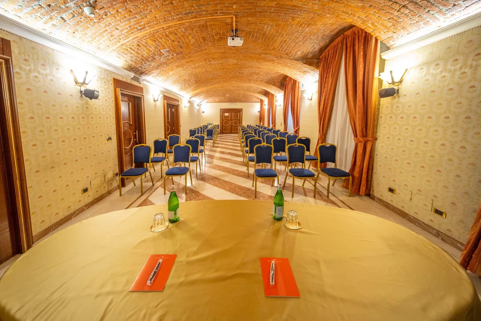 Andreola Central Hotel