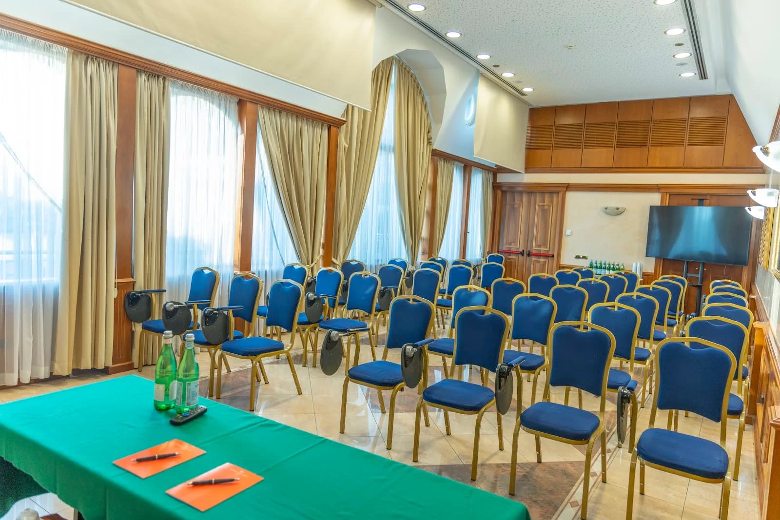 Andreola Central Hotel