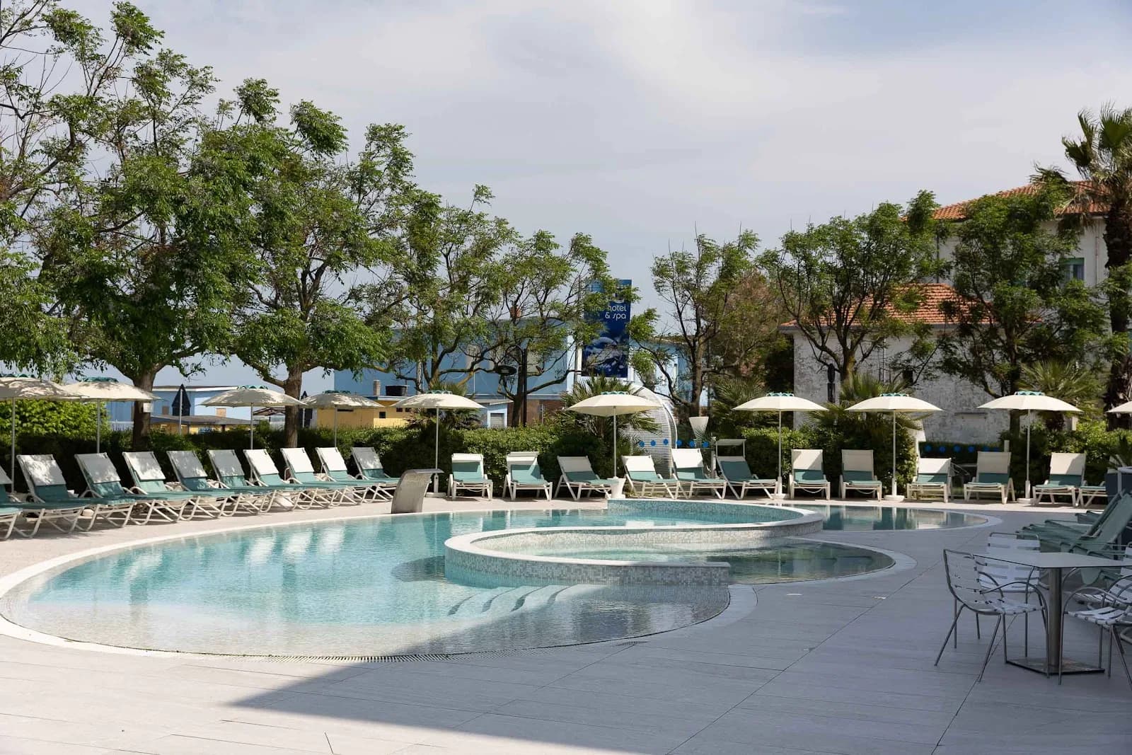 Blu Suite Hotel