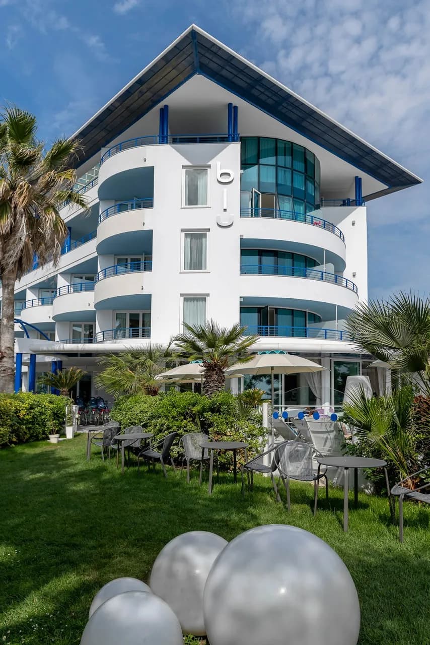 Blu Suite Hotel