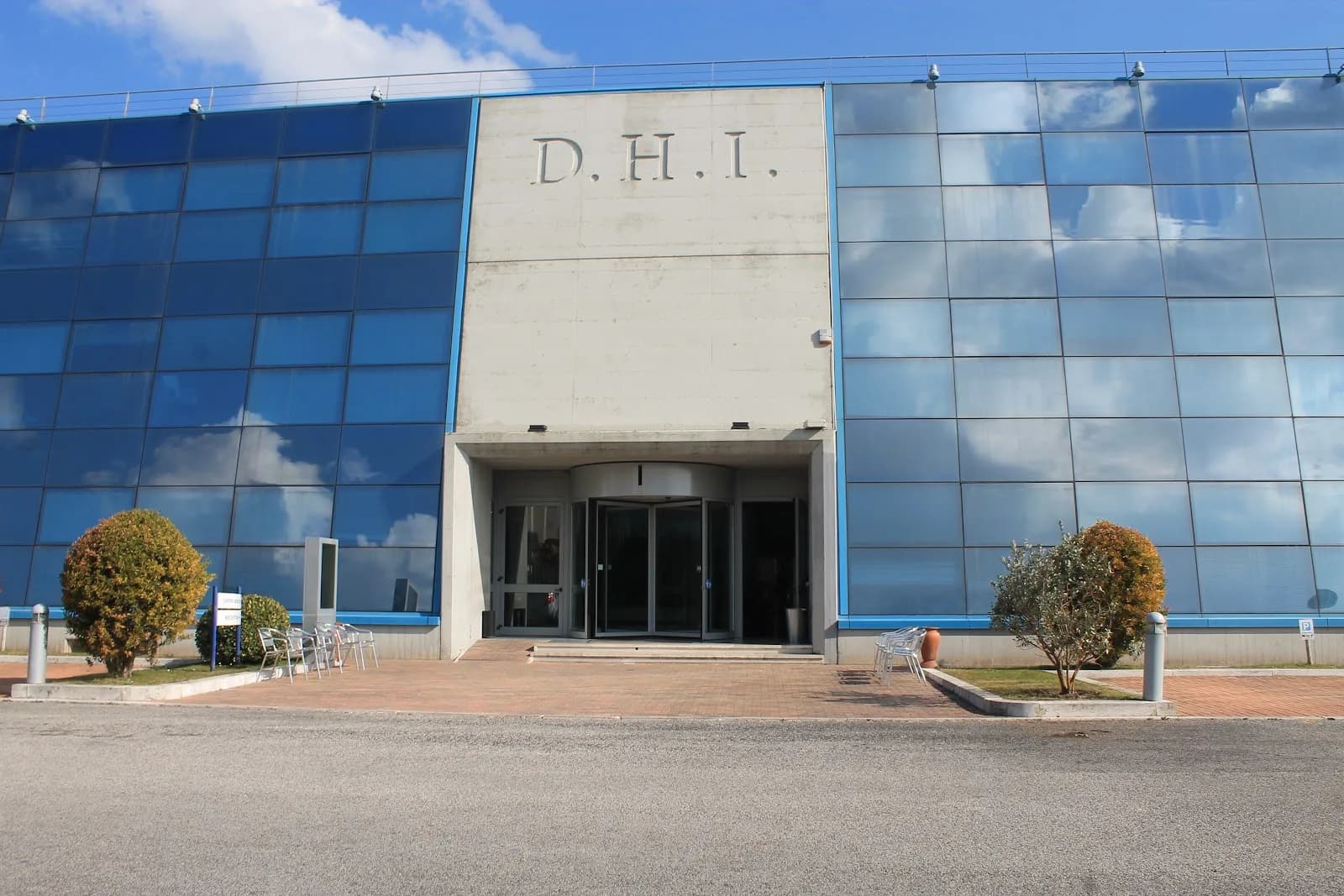 Centro Direzionale La Piramide