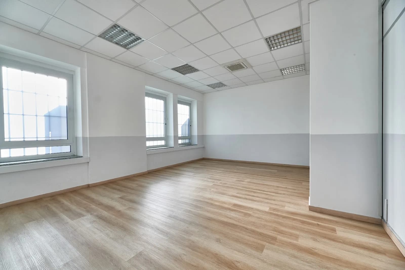 Easy Space