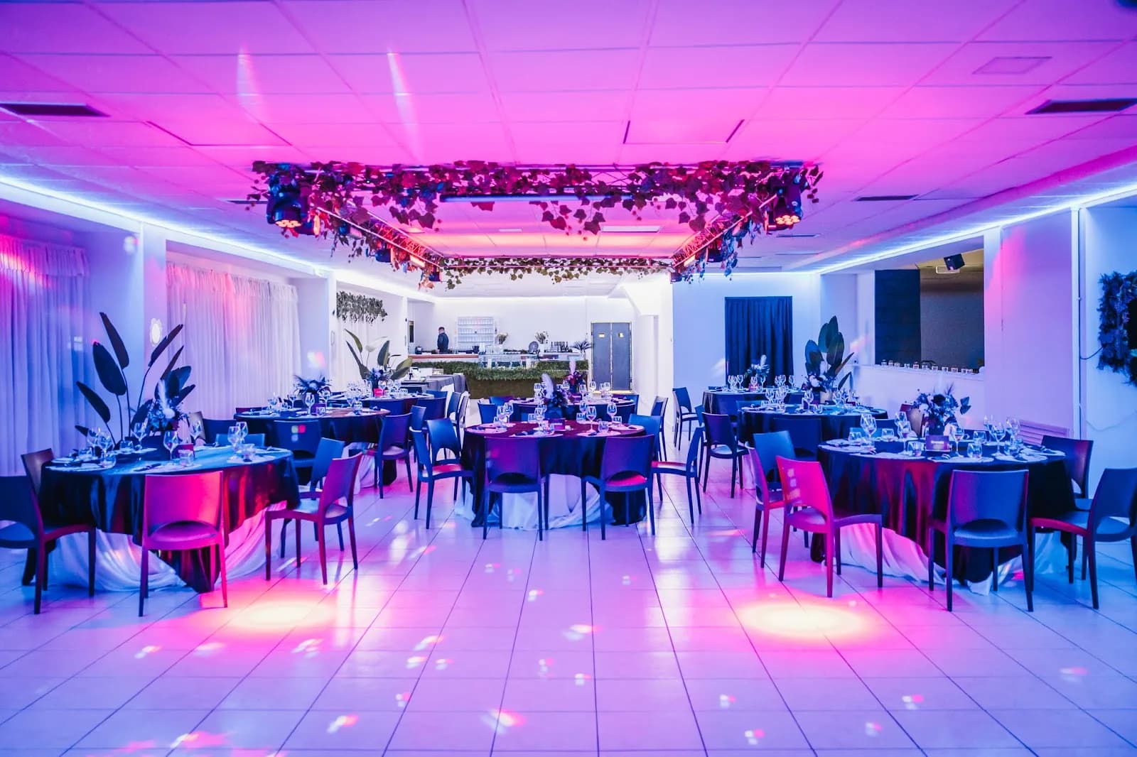 Euforia Show Club Location Per Feste Private