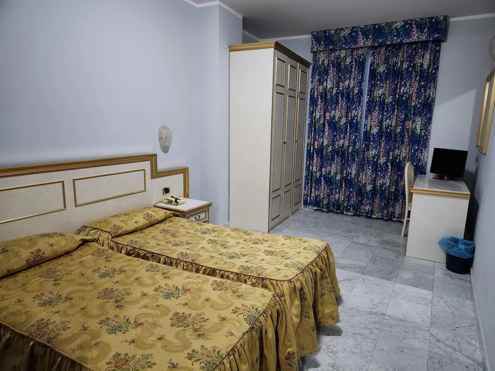 Hotel Alexander Palace