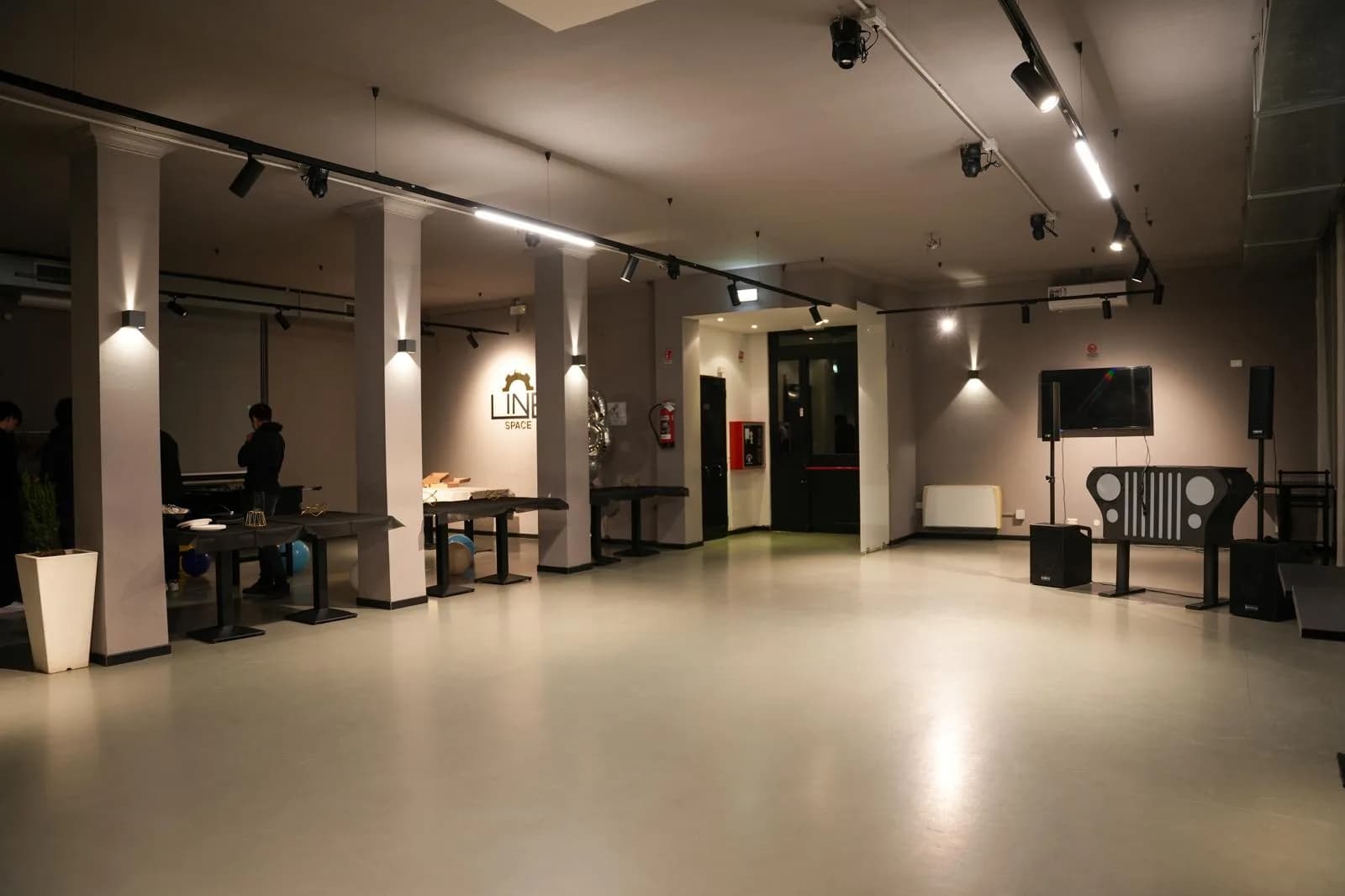 Line Space Events And Party
