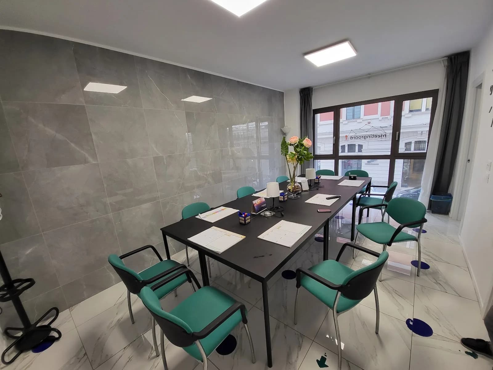 Meetingroombari