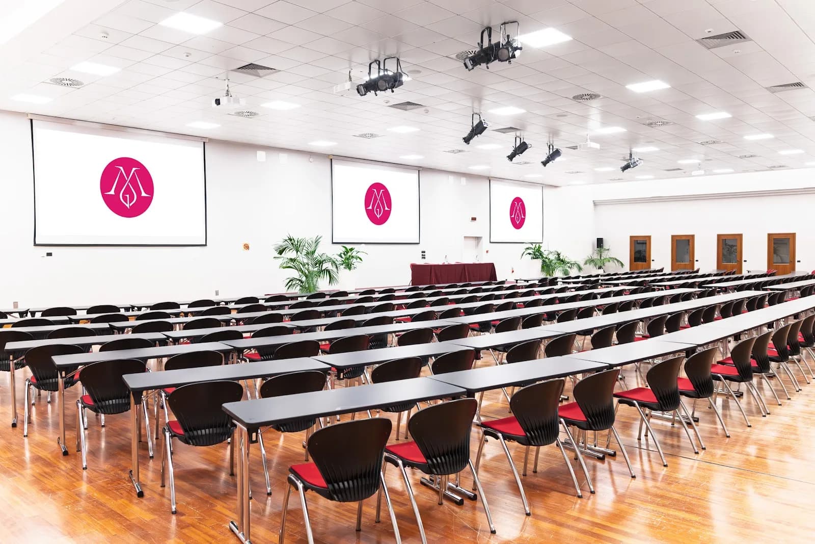 Montresor Hotel Tower Congress Center