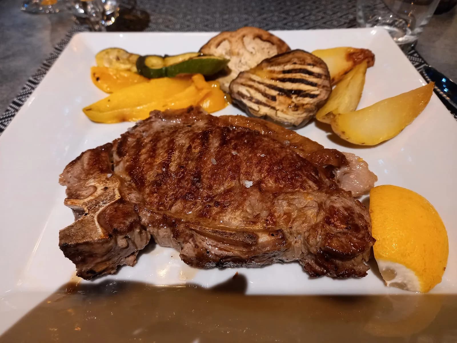 Ubilee Restaurant Lounge Bar