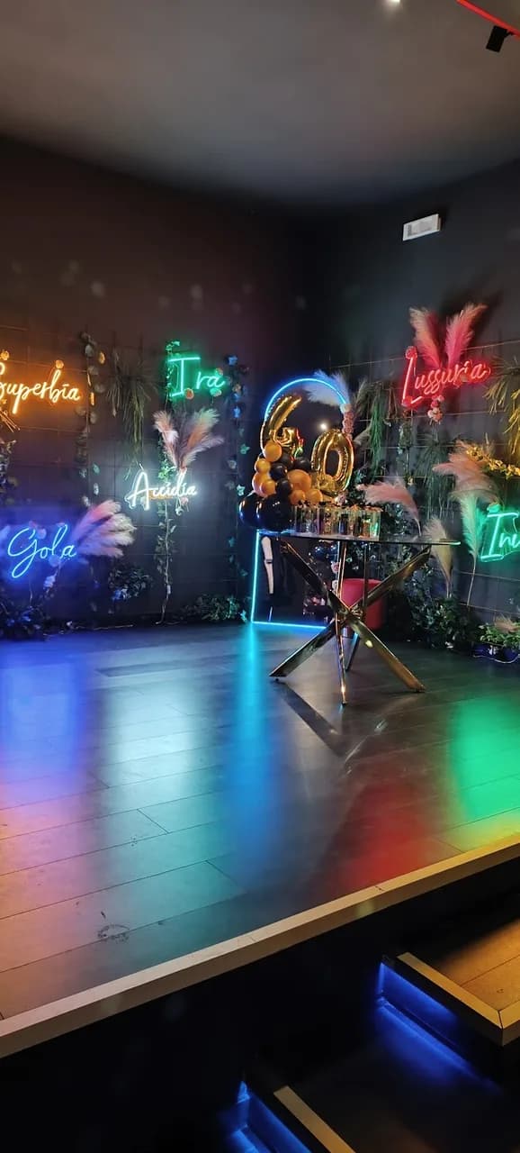 Velvet Luxury Club