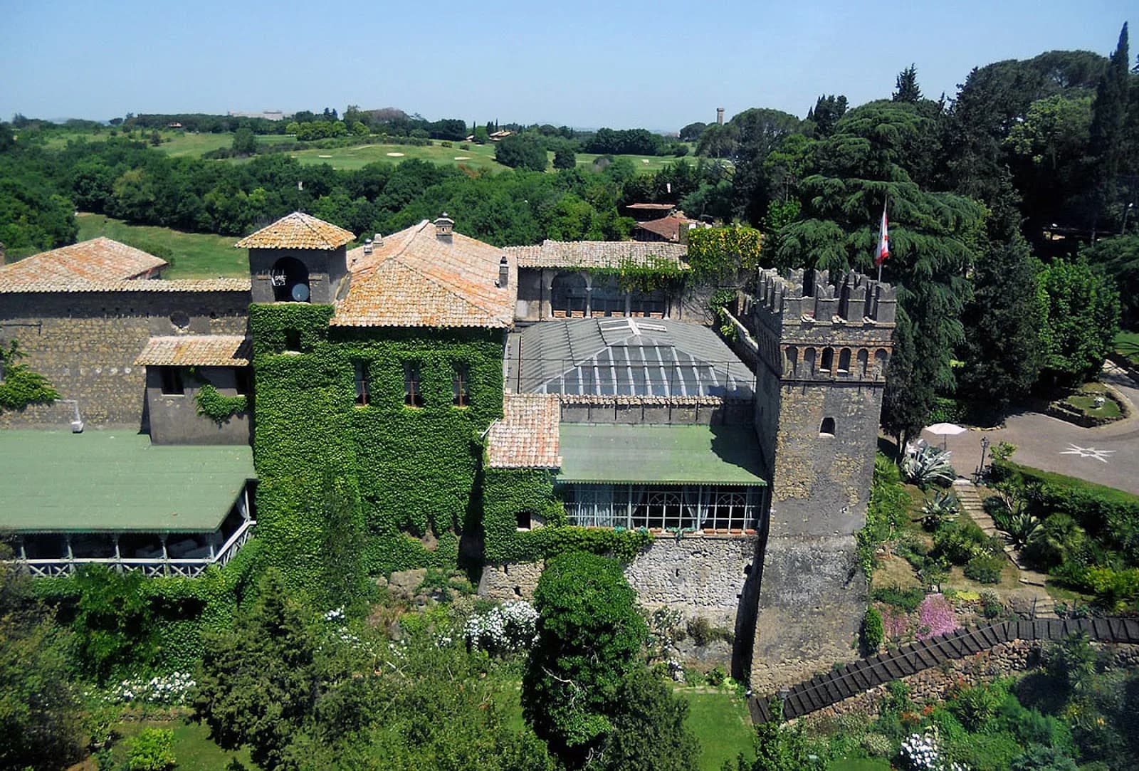 Castello Torcrescenza
