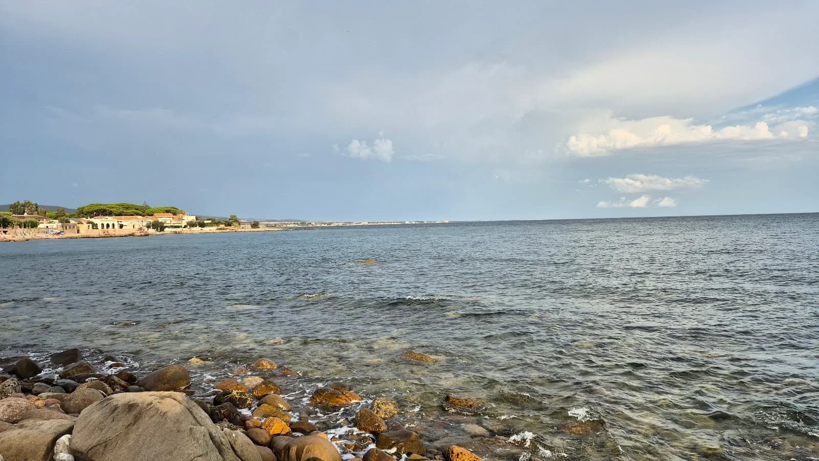 Mediterraneo Beach Resort
