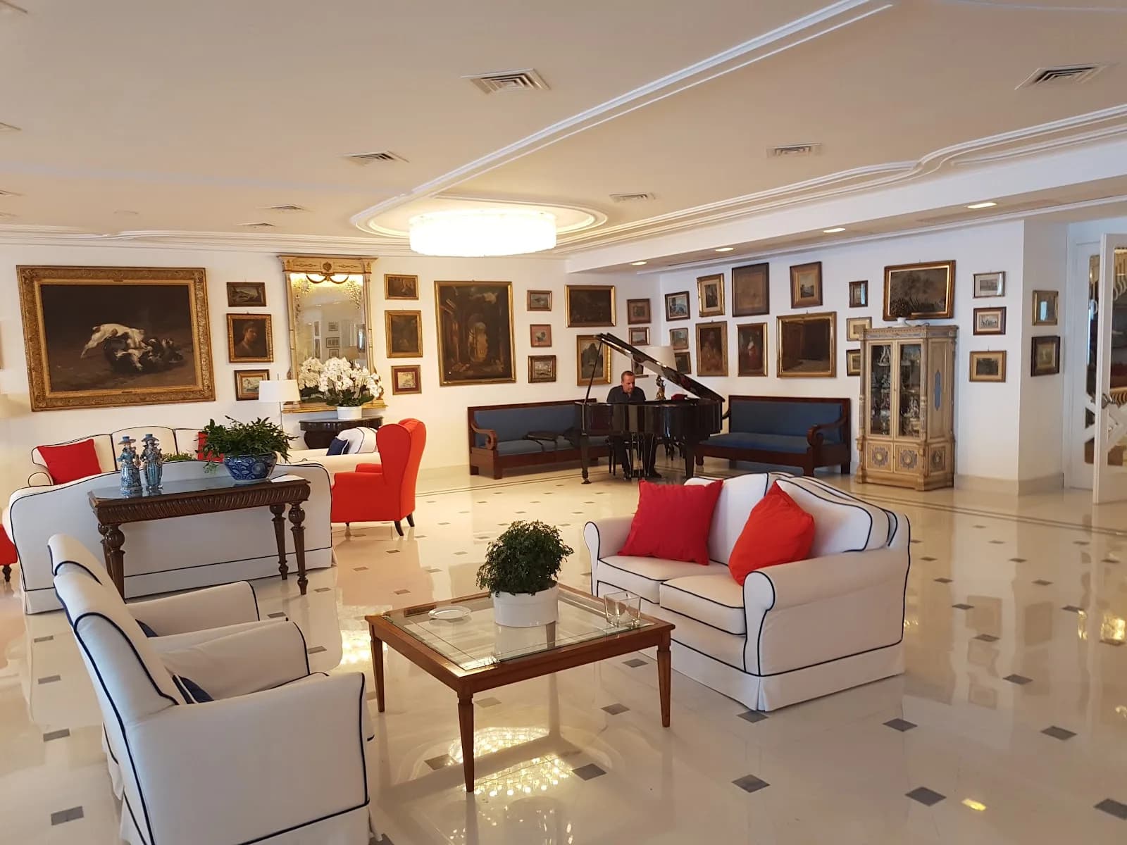 Grand Hotel Riviera