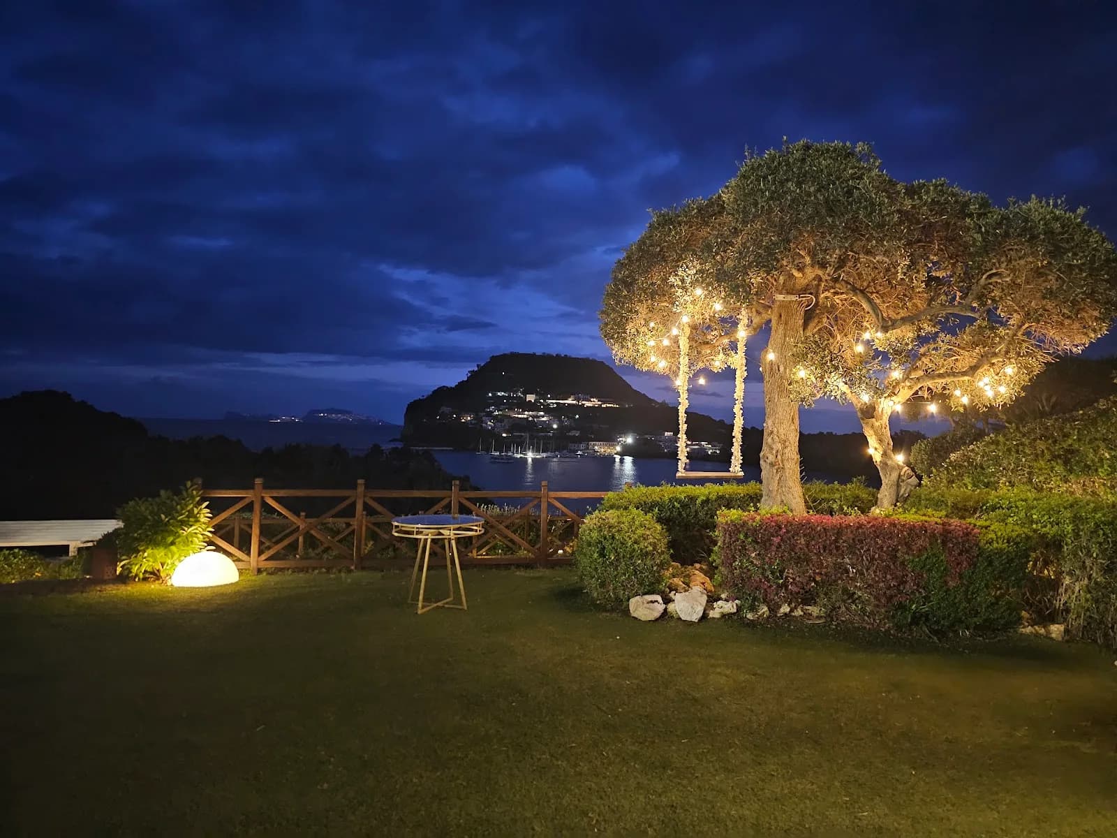Villa Mirabilis